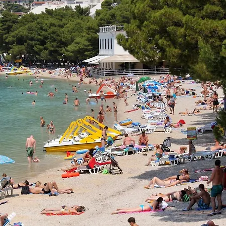 Apartman With A Parking Space - 12336 Makarska