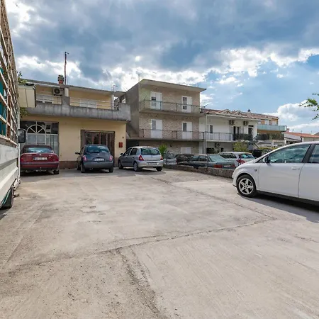 With Parking Space - 12336 Apartamento Makarska
